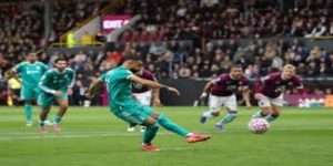 曼城战术解读：锋线双星与中场支撑-开元棋牌